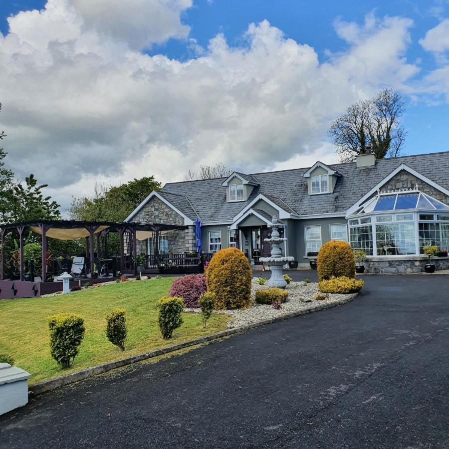 Highfield House Bed And Breakfast Collinstown Collinstown  Exterior photo