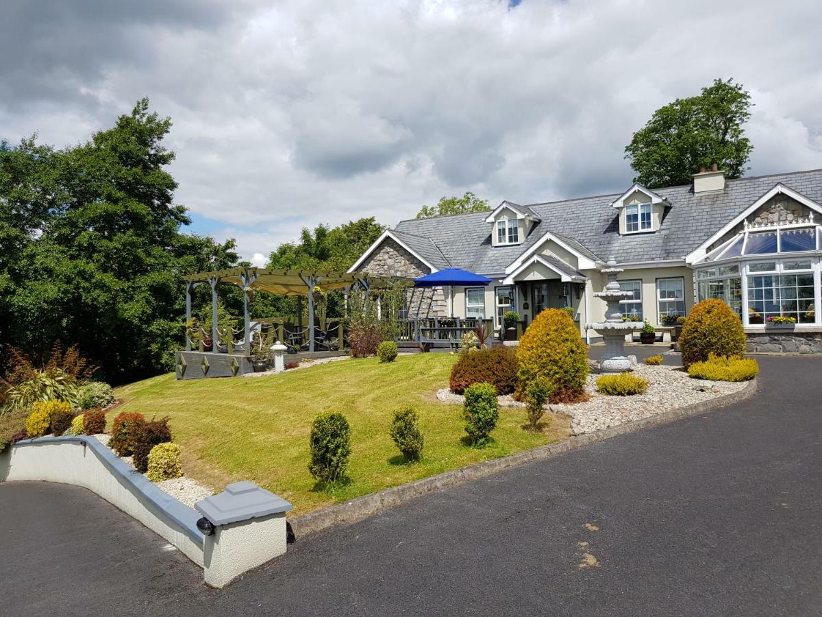 Highfield House Bed And Breakfast Collinstown Collinstown  Exterior photo